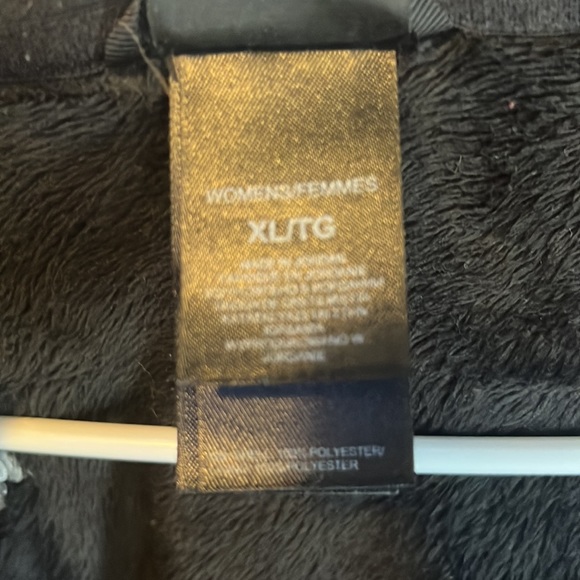 Black north face zip up - Picture 3 of 4